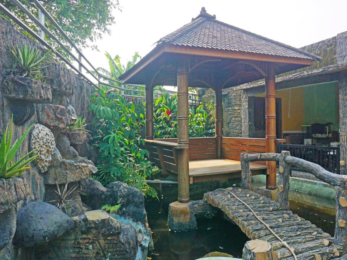 Oyo 90369 An Nur Family Homestay Syariah Cigombong Bagian luar foto