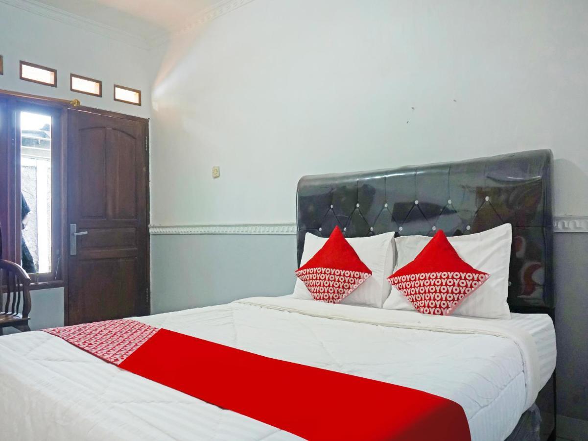 Oyo 90369 An Nur Family Homestay Syariah Cigombong Bagian luar foto