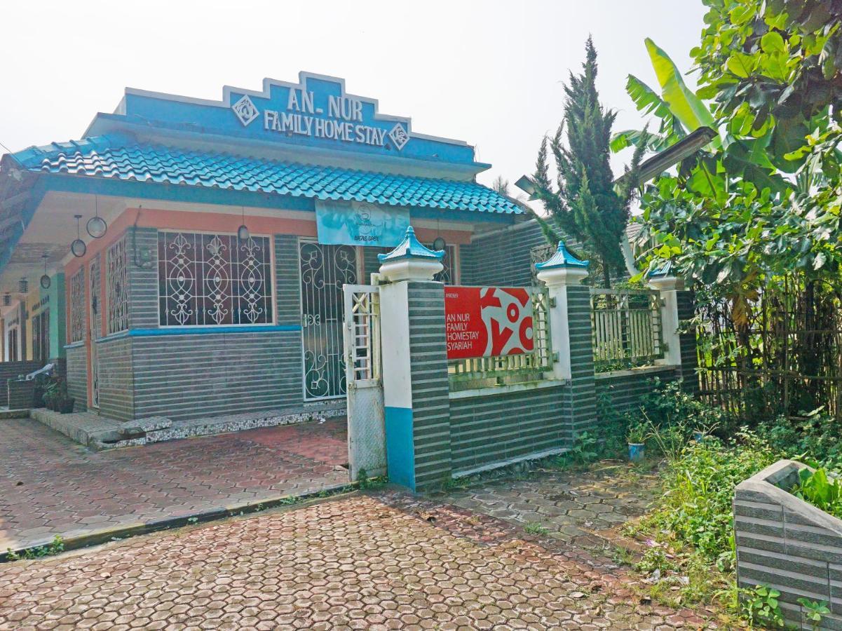Oyo 90369 An Nur Family Homestay Syariah Cigombong Bagian luar foto