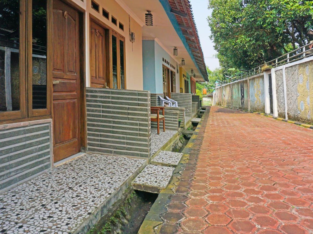 Oyo 90369 An Nur Family Homestay Syariah Cigombong Bagian luar foto