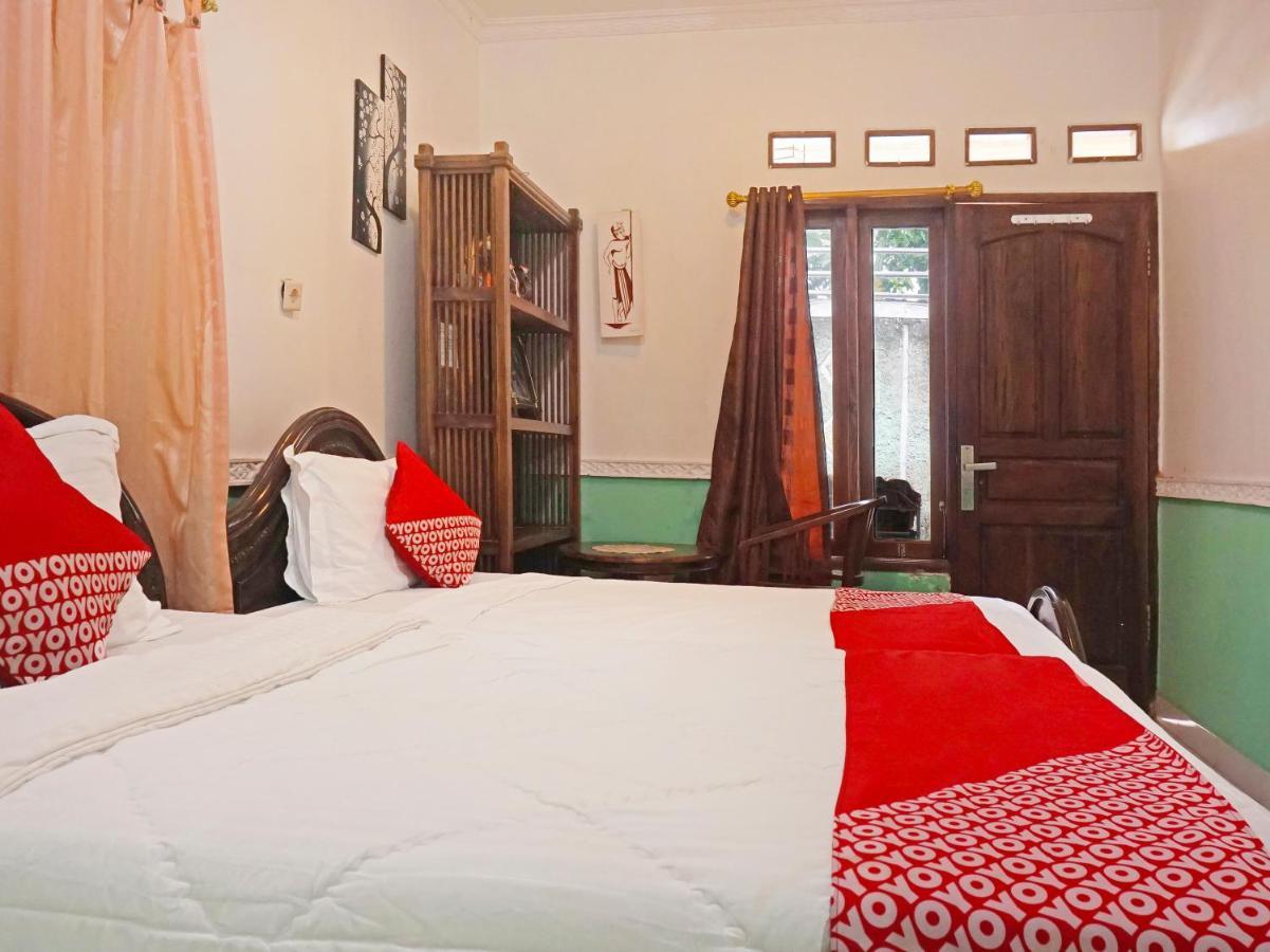 Oyo 90369 An Nur Family Homestay Syariah Cigombong Bagian luar foto